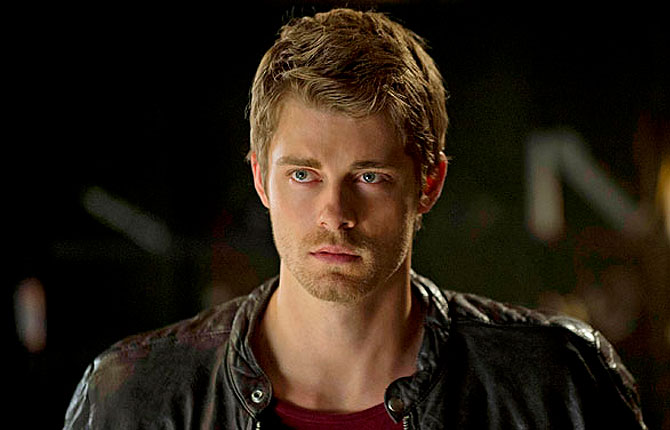 Luke-Mitchell-Tomorrow-People