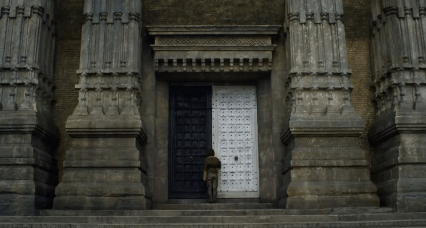 house_of_black_and_white