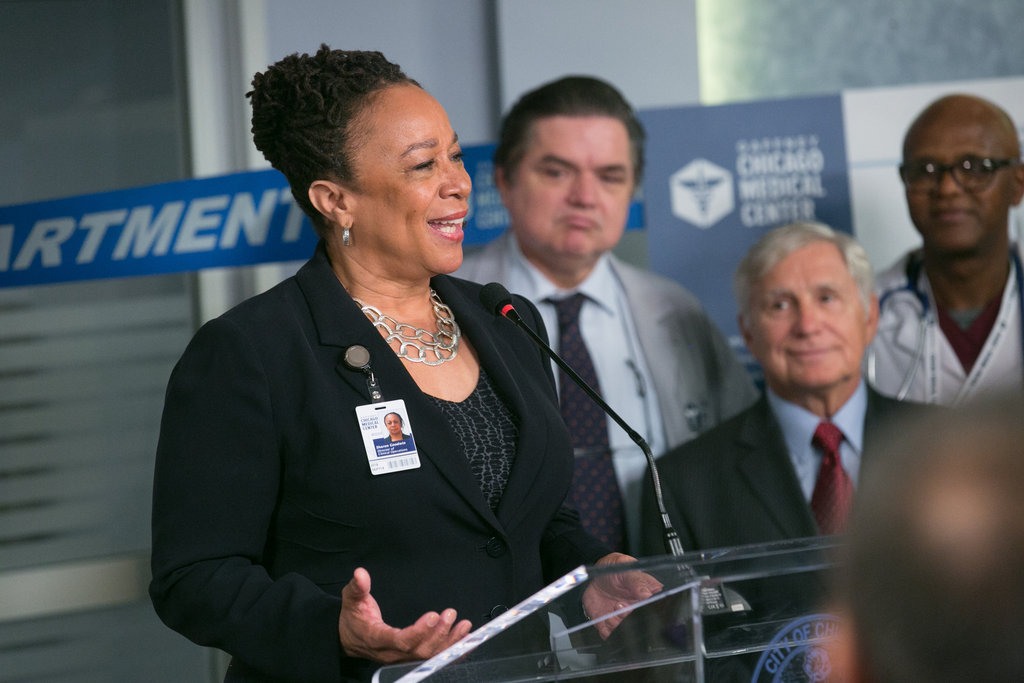 CHICAGO MED -- "Derailed" Episode 101 -- Pictured: (l-r) S. Epatha Merkerson as Sharon Goodwin, Oliver Platt as Dr. Daniel Charles  -- (Photo by: Elizabeth Sisson/NBC)