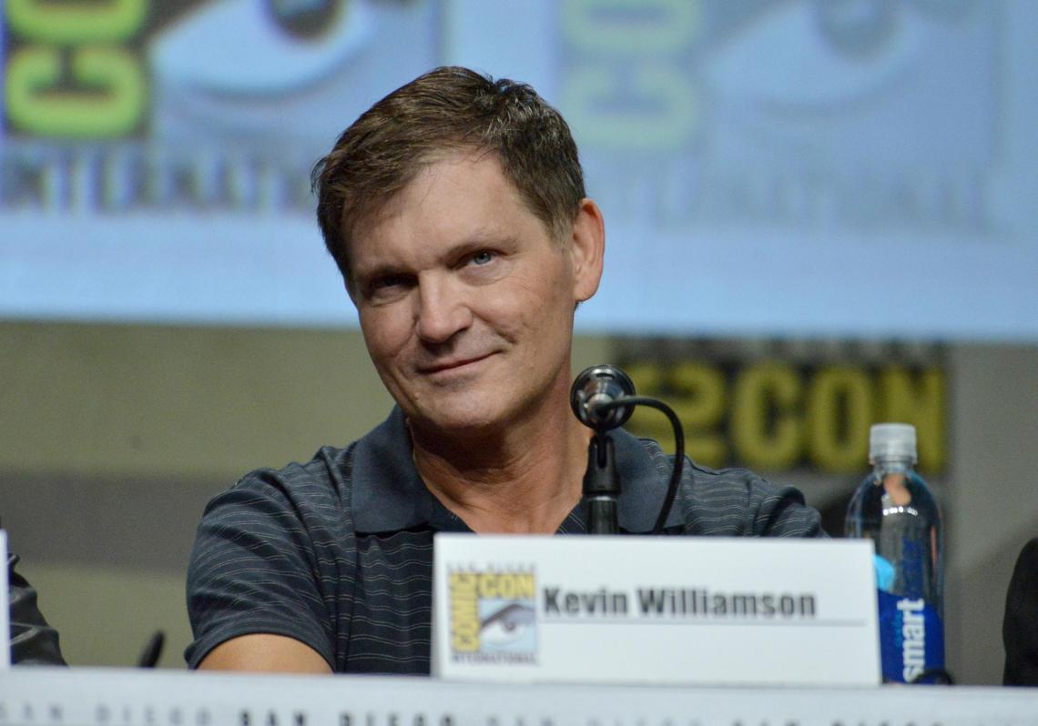 Kevin Williamson, creador de The Vampire Diaries, The Following y Stalker entre otras.