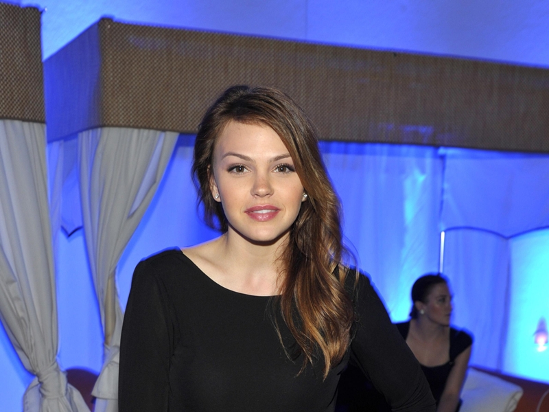 Aimee Teegarden.