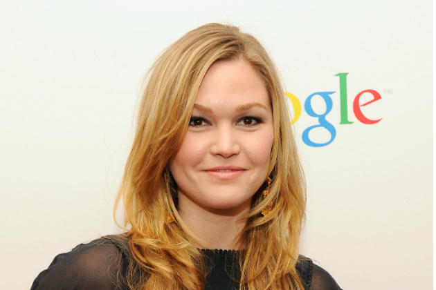 Julia Stiles.